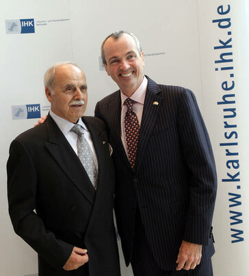 Manfred J. Seitz meets US ambassador